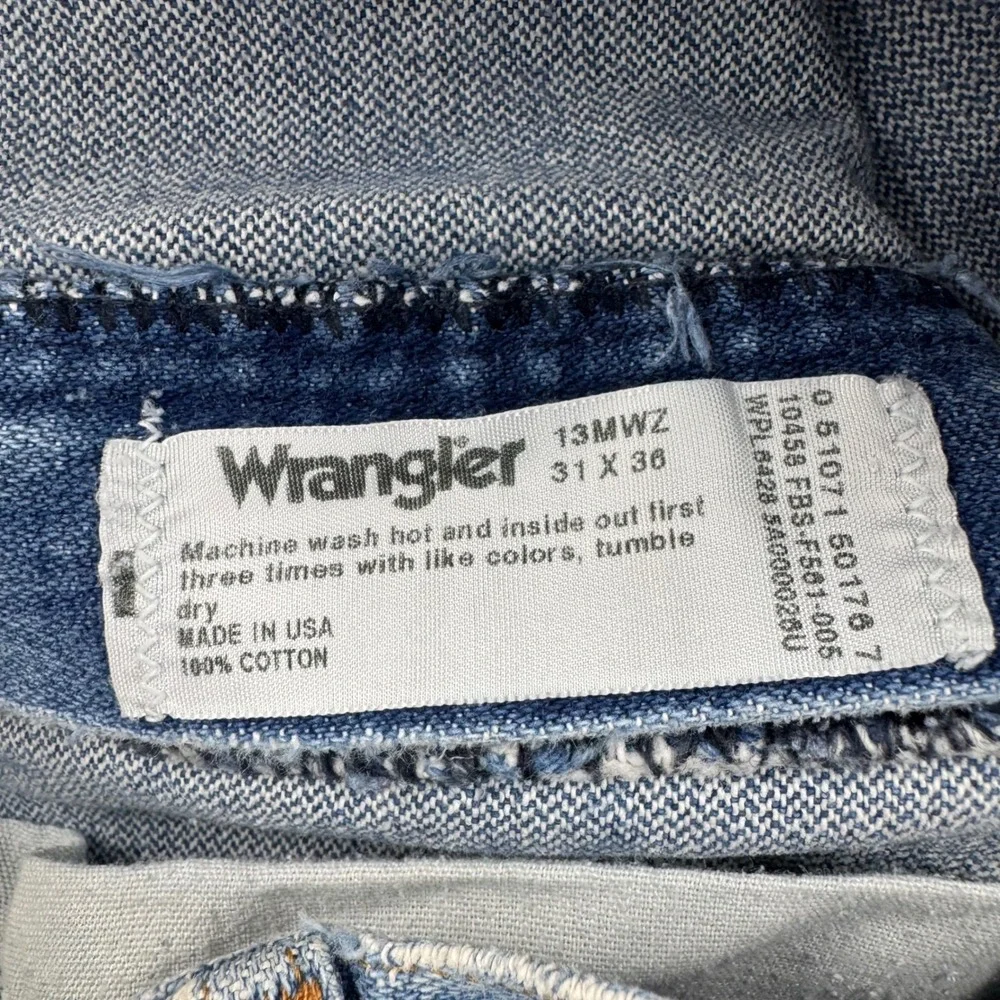 Wrangler 13MWZ Cowboy Cut Jeans Men 31x36 Blue Fair Distressed Made in USA Denim